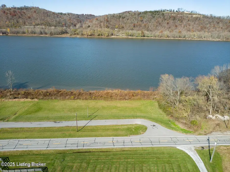 28 Paradise Point, Milton, KY 40045 - Image #3