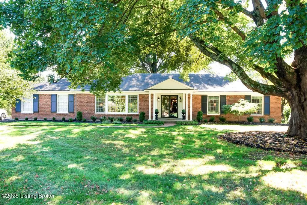 5831 Brittany Woods Cir, Louisville, KY 40222 - Image #1