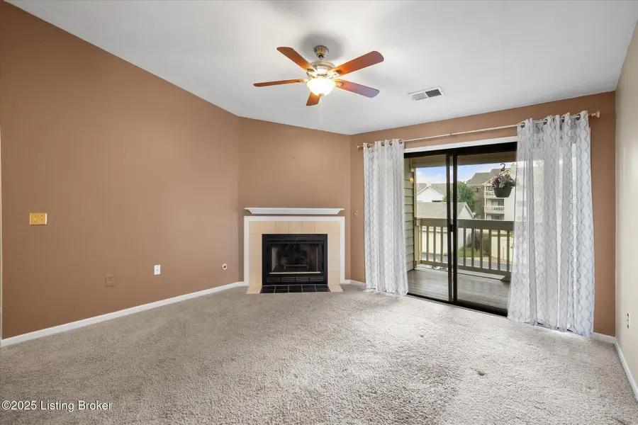 8402 Ambrosse Ln #205, Louisville, KY 40299 - Image #2