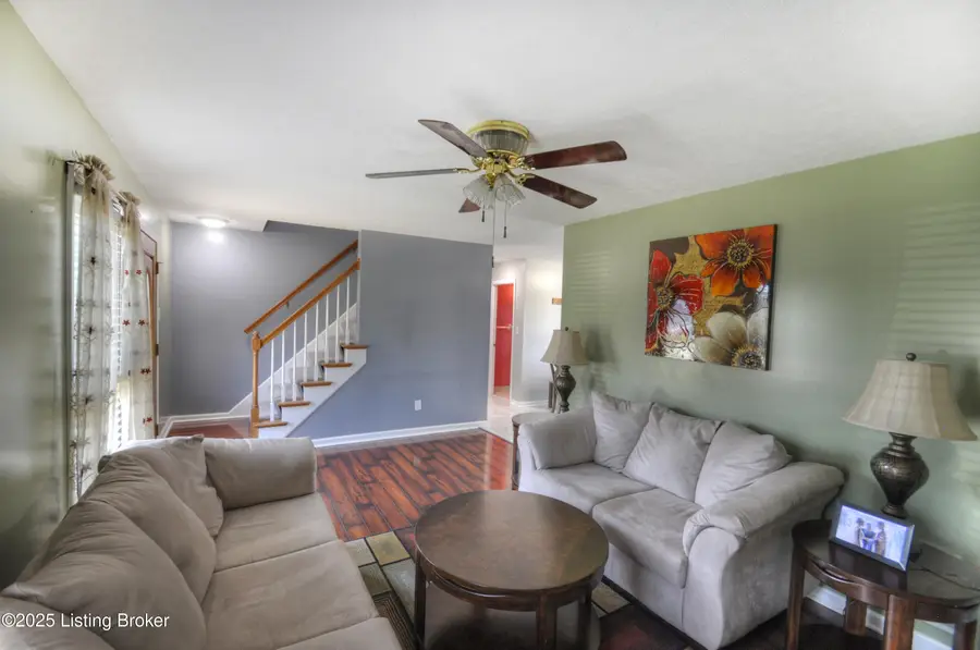 5910 Full Moon Ct, Louisville, KY 40216 - #2