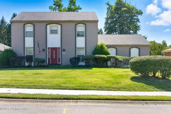 10914 Falkirk Rd, Douglass Hills, KY 40243