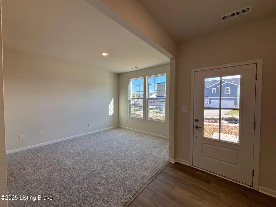16814 Aiken Ridge Cir, Louisville, KY 40245 - Image #3