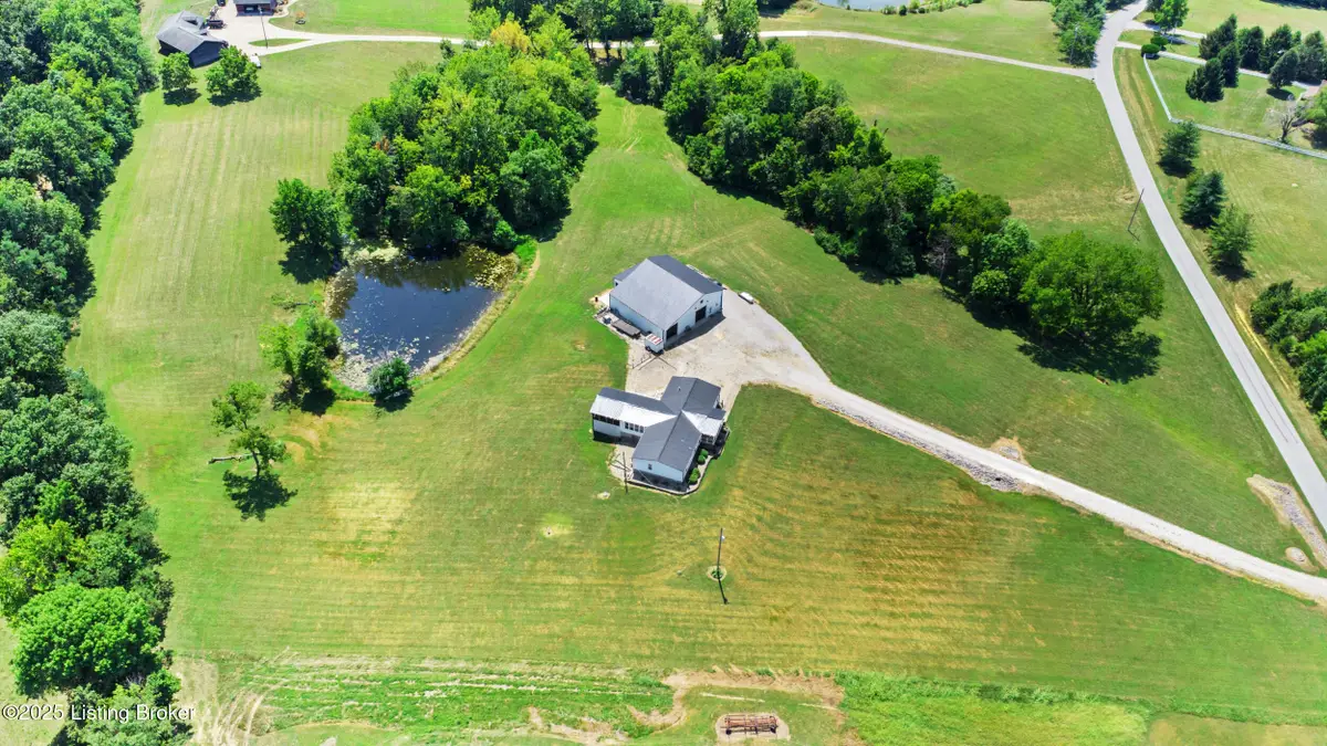 365 Ridgecrest Dr, Taylorsville, KY 40071 - Image #1