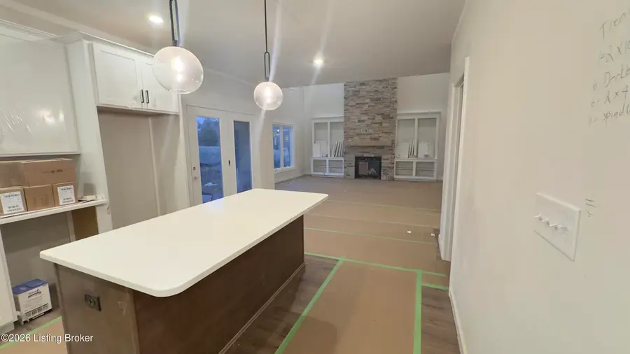 15967 Cumberland Cir, Louisville, KY 40245 - Image #2