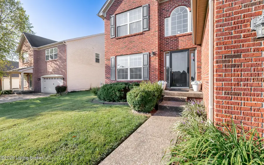 9836 Collier Ln, Louisville, KY 40291 - Image #3