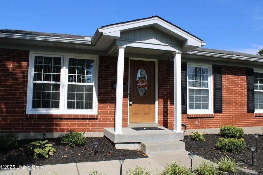 5403 Winslow Dr, Louisville, KY 40272 - Image #3