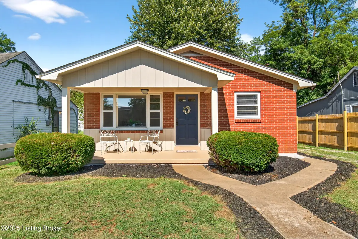 204 E Muir Ave, Bardstown, KY 40004 - Image #1