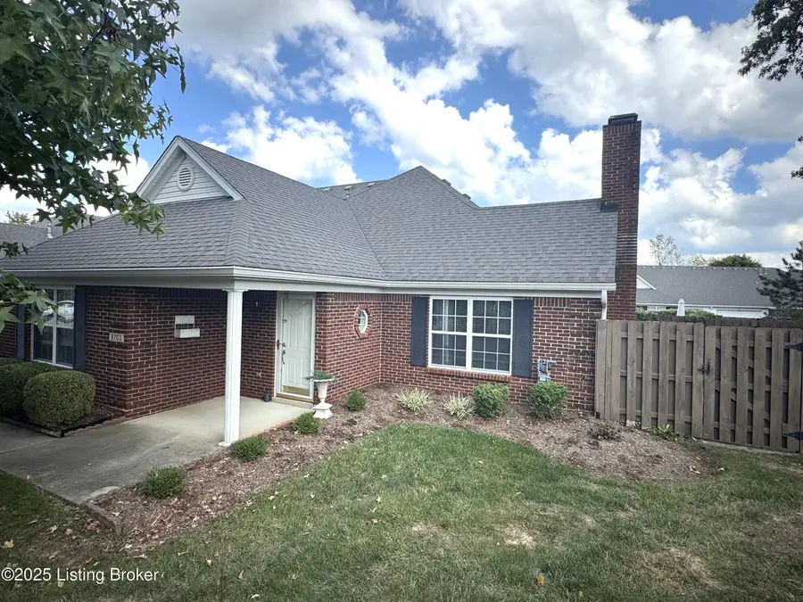 8703 Meadow Spring Way, Louisville, KY 40291 - Image #2