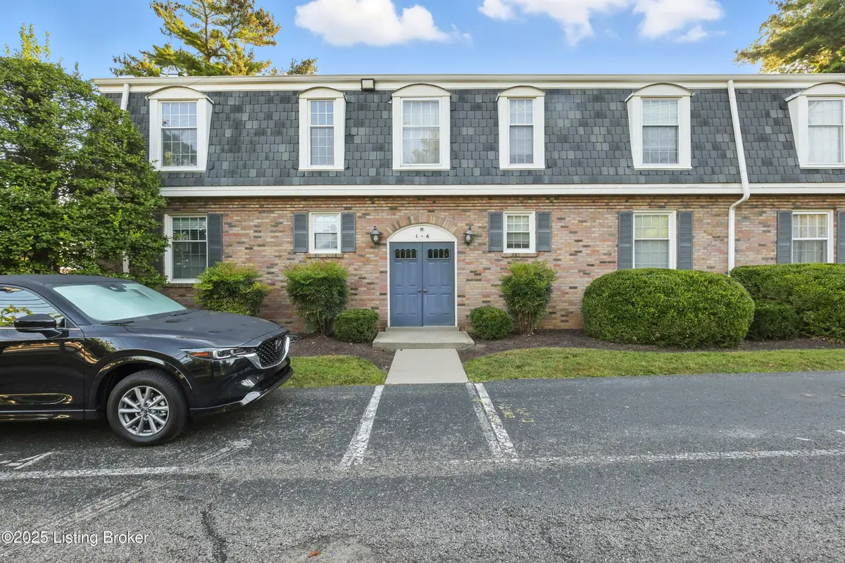 521 Zorn Ave #APT H4, Louisville, KY 40206 - Image #1