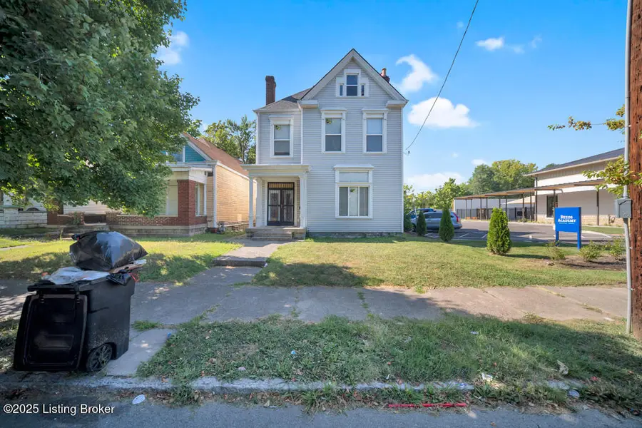 3016 River Park Dr, Louisville, KY 40211 - Image #2