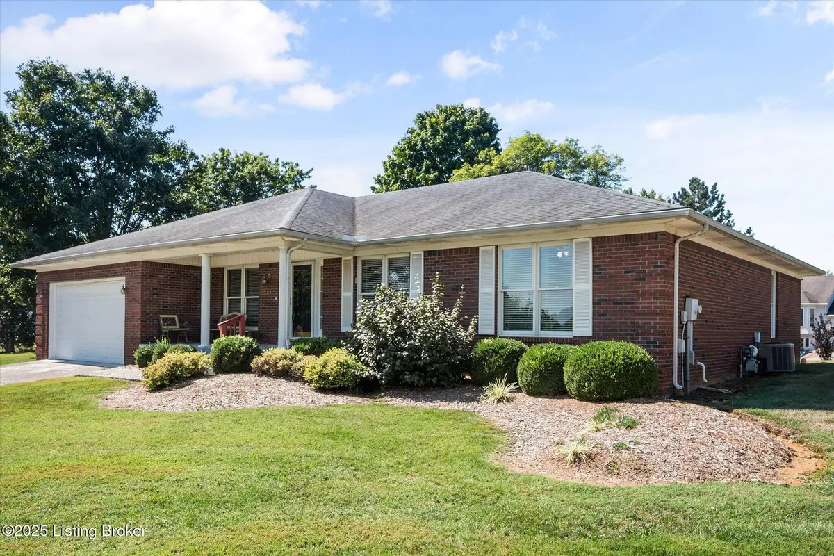 181 Plane Tree Ct, Shepherdsville, KY 40165 - #1