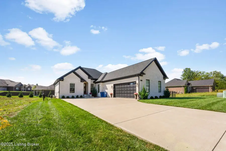 179 Cherokee Dr, Shelbyville, KY 40065 - Image #2