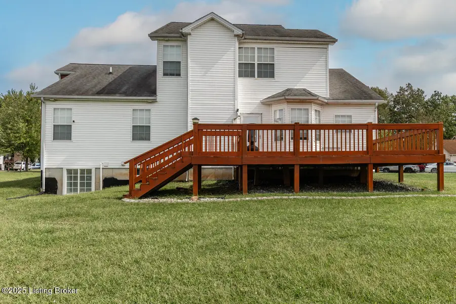 117 Burgundy Ct, Vine Grove, KY 40175 - Image #2