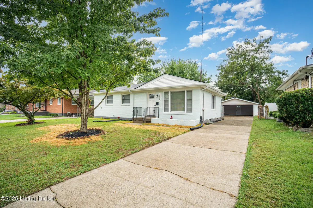 2220 Mary Catherine Dr, Louisville, KY 40216 - Image #1
