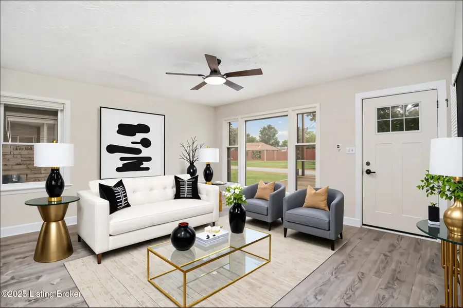 2220 Mary Catherine Dr, Louisville, KY 40216 - Image #3