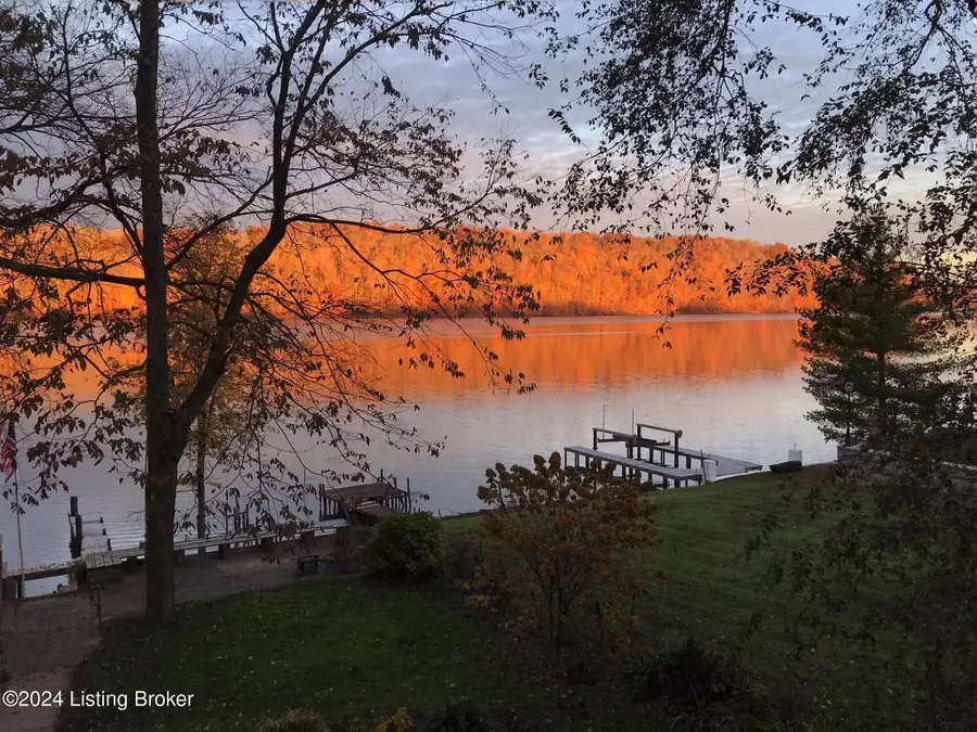 1122 Riverside Dr, Prospect, KY 40059 - Image #2