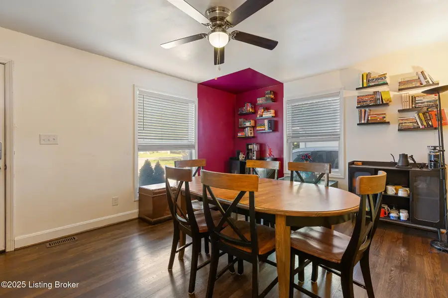 1932 Garrs Ln, Louisville, KY 40216 - Image #3