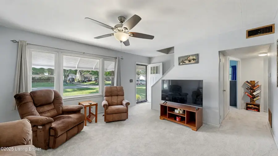 5411 Bold Venture Rd, Louisville, KY 40272 - Image #2