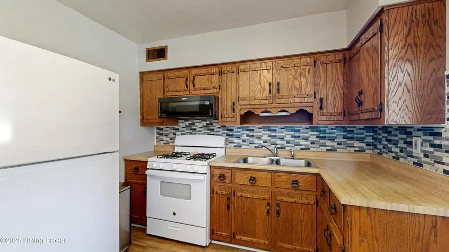 5411 Bold Venture Rd, Louisville, KY 40272 - Image #3