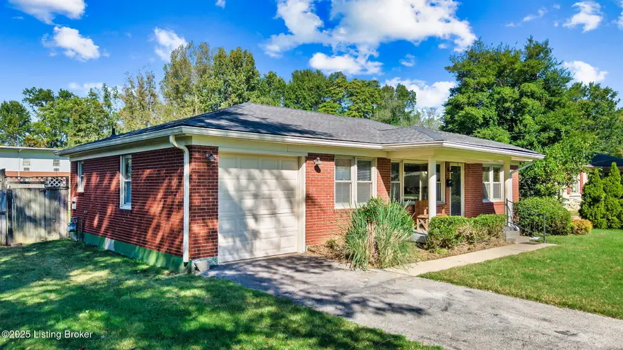 10310 Rancho Dr, Louisville, KY 40272 - Image #3