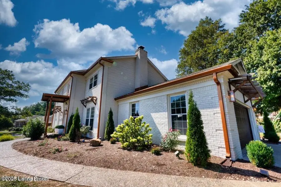 207 Old Spring Dr, Shelbyville, KY 40065 - Image #2