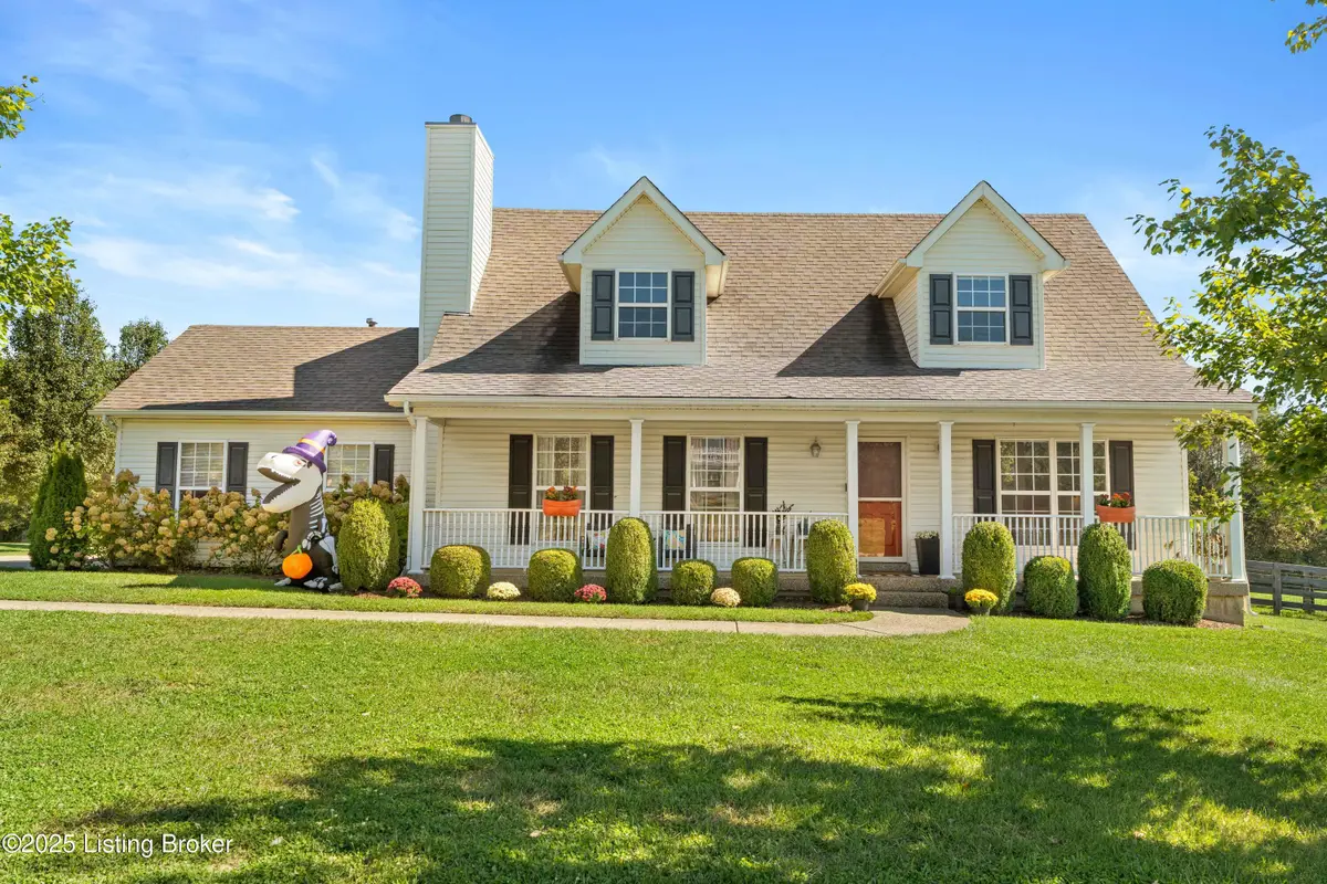 2307 Courtney Dr, La Grange, KY 40031 - Image #1