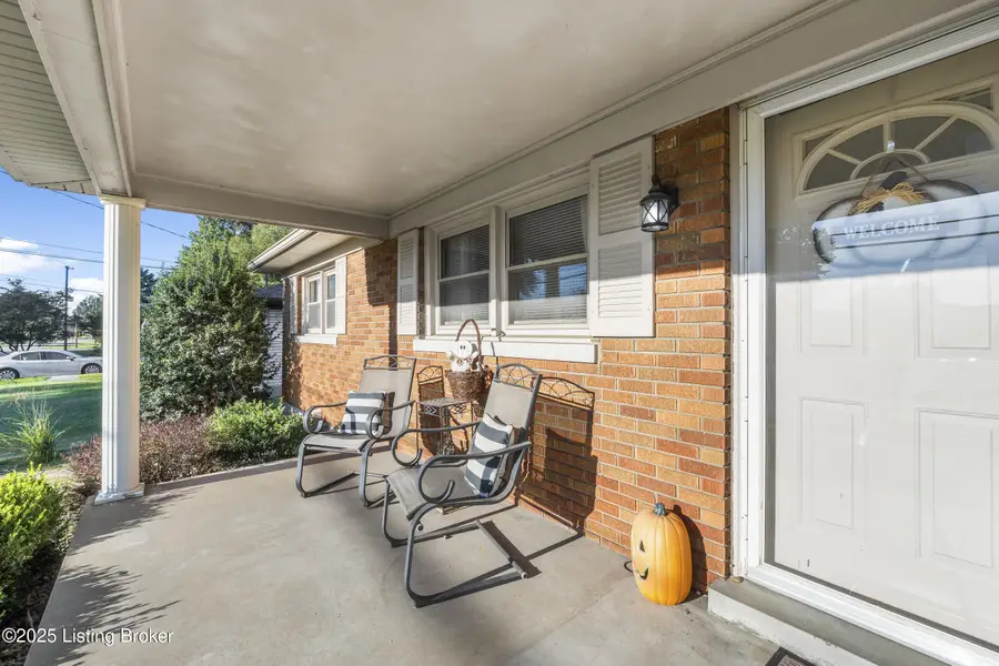 6506 Gabriel Dr, Louisville, KY 40258 - Image #3
