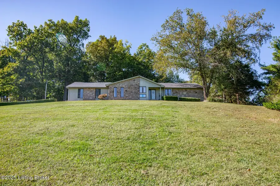 102 Thicket Ct, Radcliff, KY 40160 - Image #2