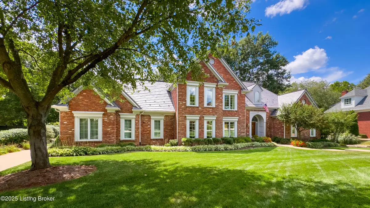 3521 Winterberry Cir, Louisville, KY 40207 - Image #1