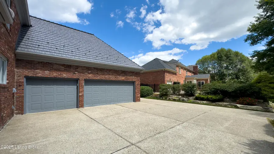 3521 Winterberry Cir, Louisville, KY 40207 - Image #3