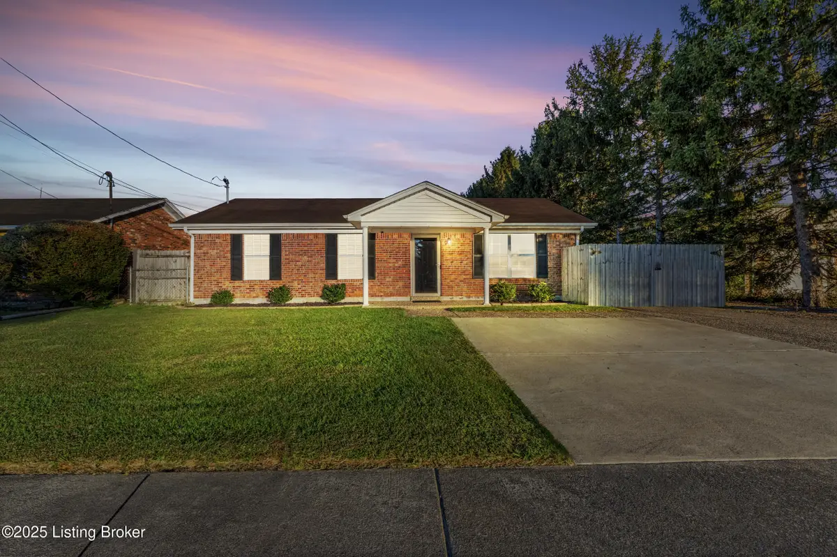 176 Earlywood Way, Louisville, KY 40229 - Image #1