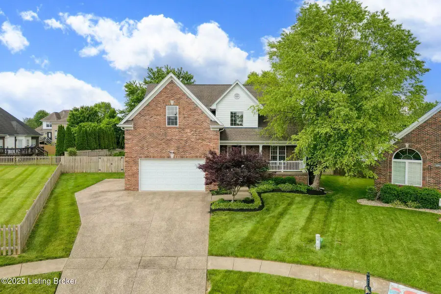 13303 Tucker Wood Pl, Louisville, KY 40299 - Image #2