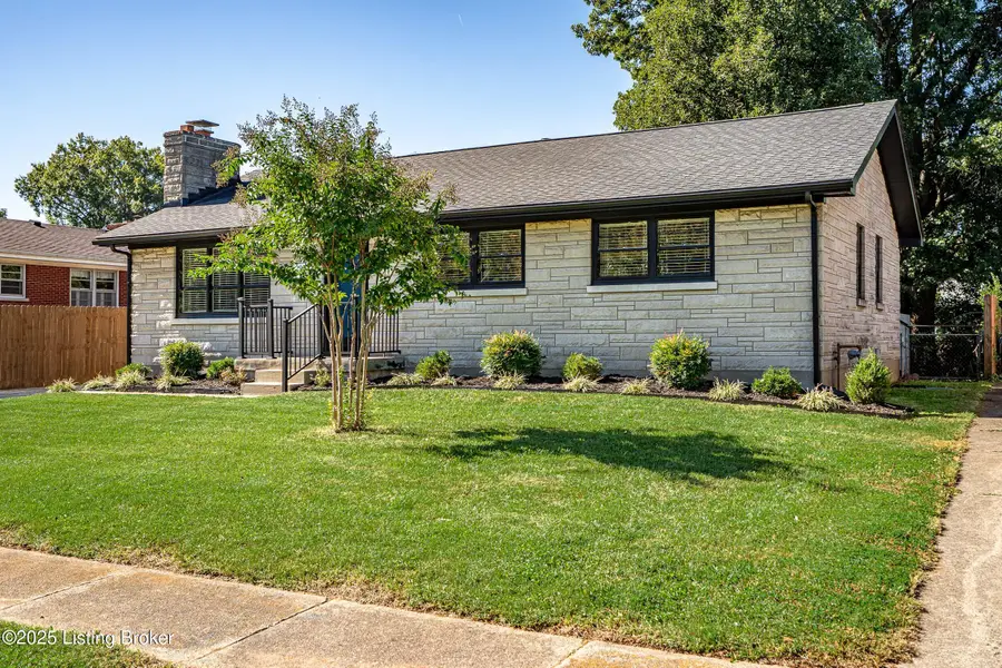 2903 Dale Ann Dr, Louisville, KY 40220 - Image #2