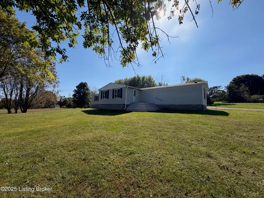 70 Morris Ct, Vine Grove, KY 40175 - Image #2
