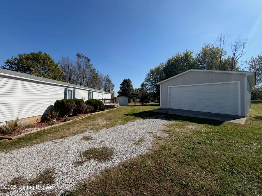70 Morris Ct, Vine Grove, KY 40175 - Image #3
