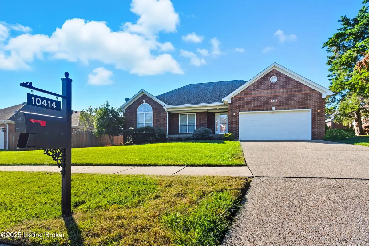 10414 Buzzman Dr, Louisville, KY 40291 - Image #1