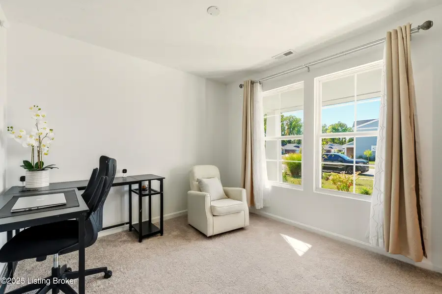 616 Mallard Lake Blvd, Shepherdsville, KY 40165 - Image #2