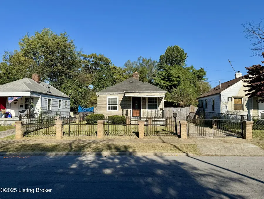 2448 Lindbergh Dr, Louisville, KY 40208 - Image #2