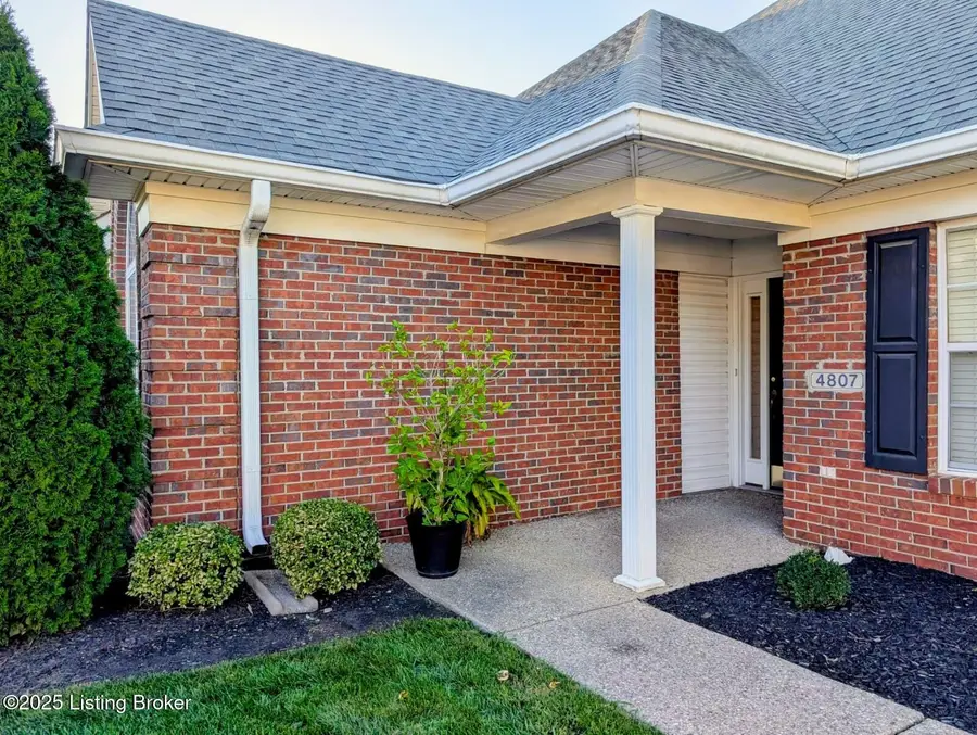 4807 Whitekirk Ct, Louisville, KY 40222 - Image #3