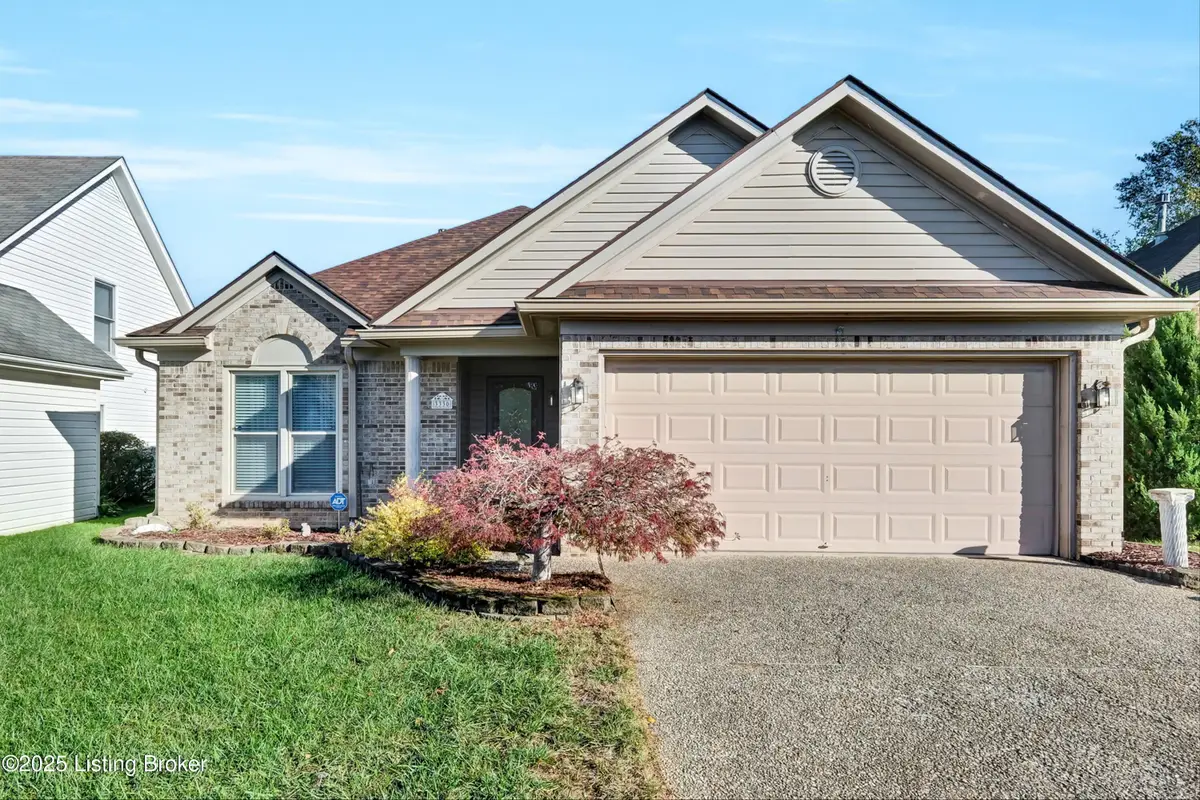 3330 Rainview Cir, Louisville, KY 40220 - Image #1