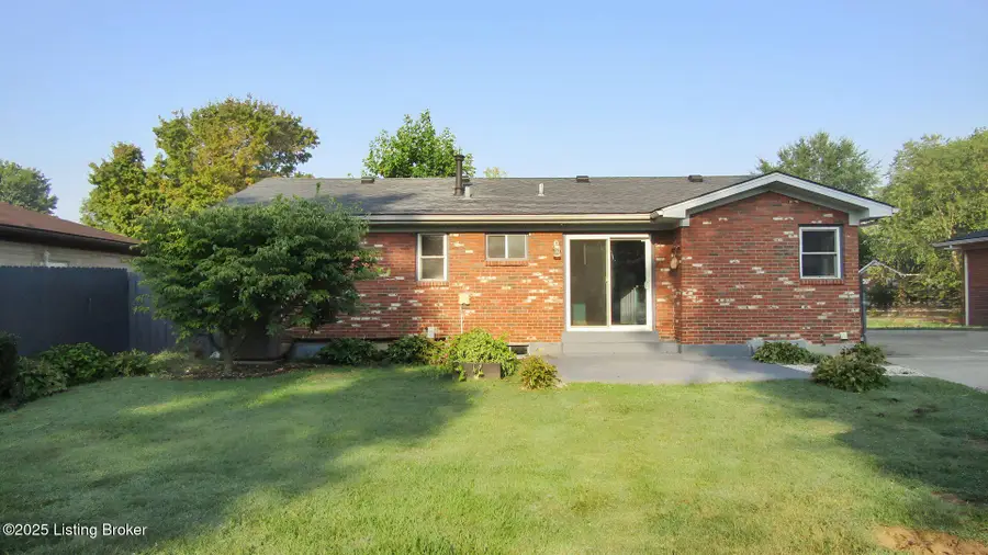 7107 Gageland Rd, Louisville, KY 40258 - Image #2