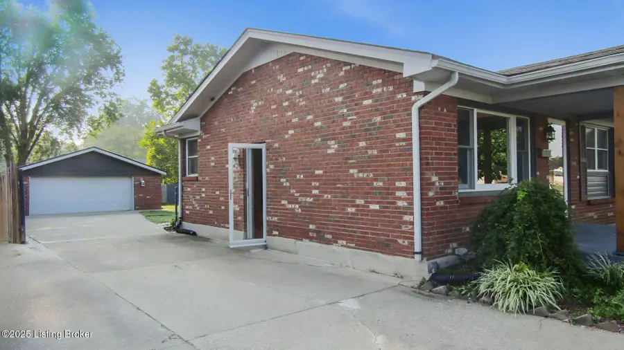 7107 Gageland Rd, Louisville, KY 40258 - Image #3