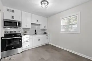 9221 Omar Khayyam Blvd, Louisville, KY 40272 - Image #3