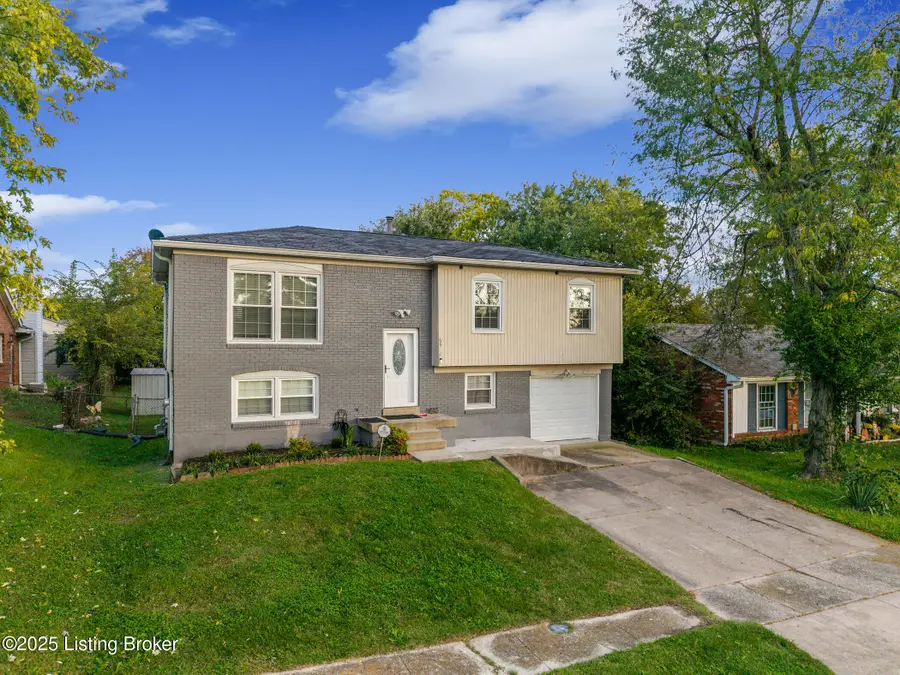 6901 Holly Lake Dr, Louisville, KY 40291 - Image #2