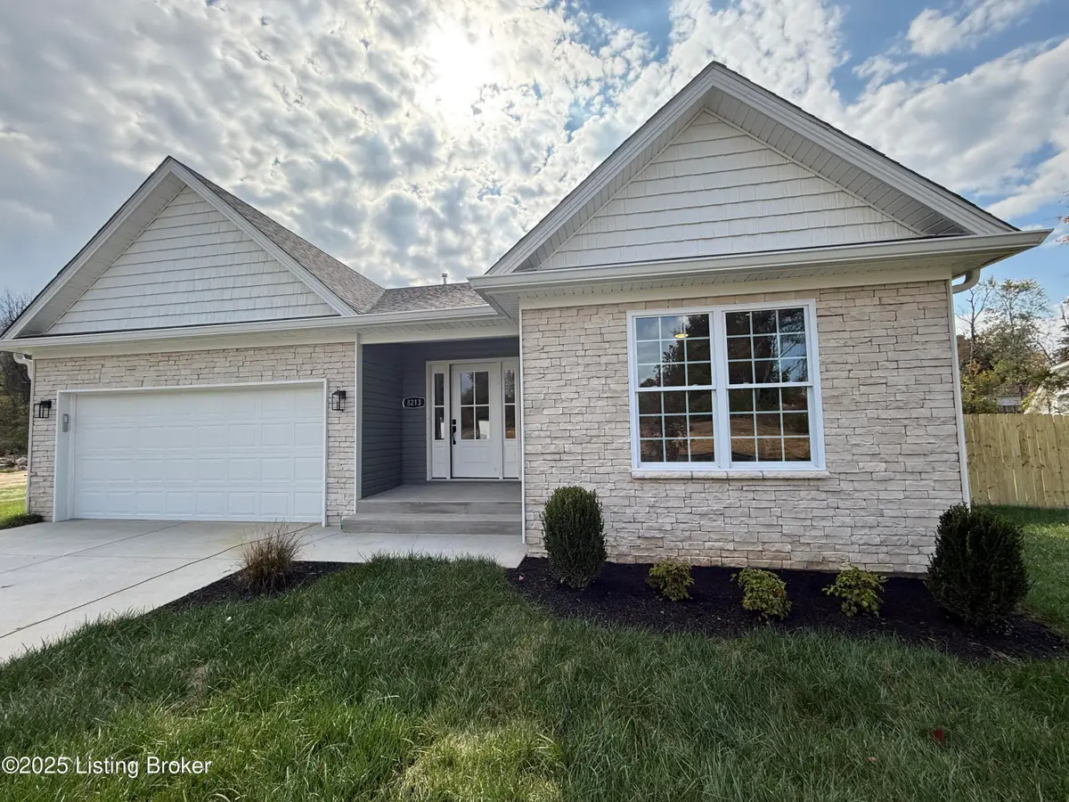 8213 Roseborough Rd, Louisville, KY 40228 - Image #1