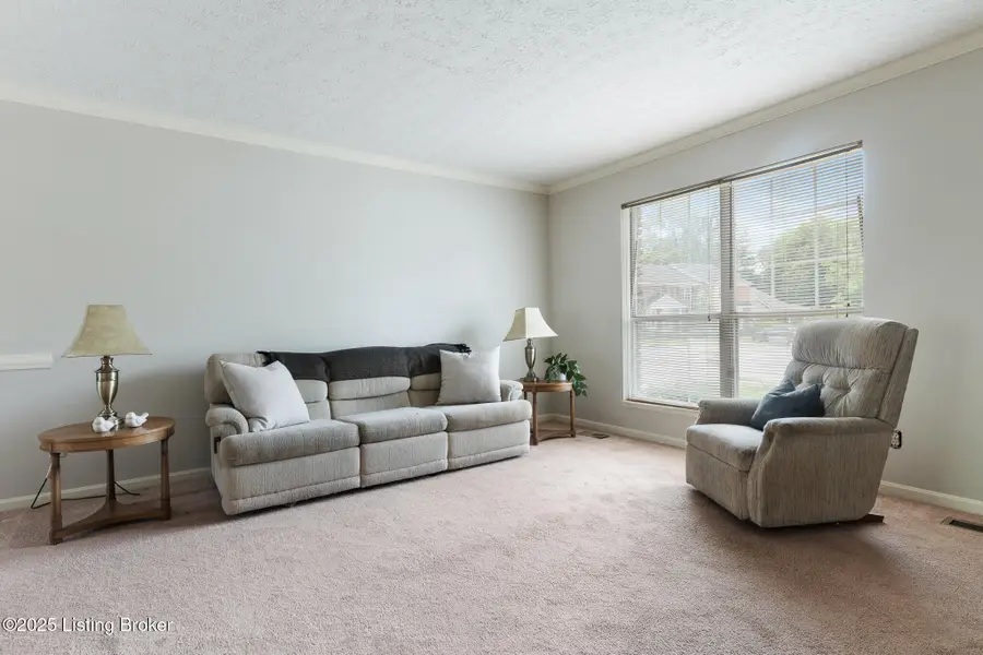 8622 Locust Ct, Louisville, KY 40242 - Image #3