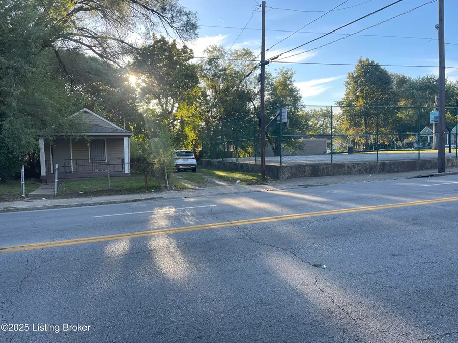 1335 S 22nd St, Louisville, KY 40210 - Image #3