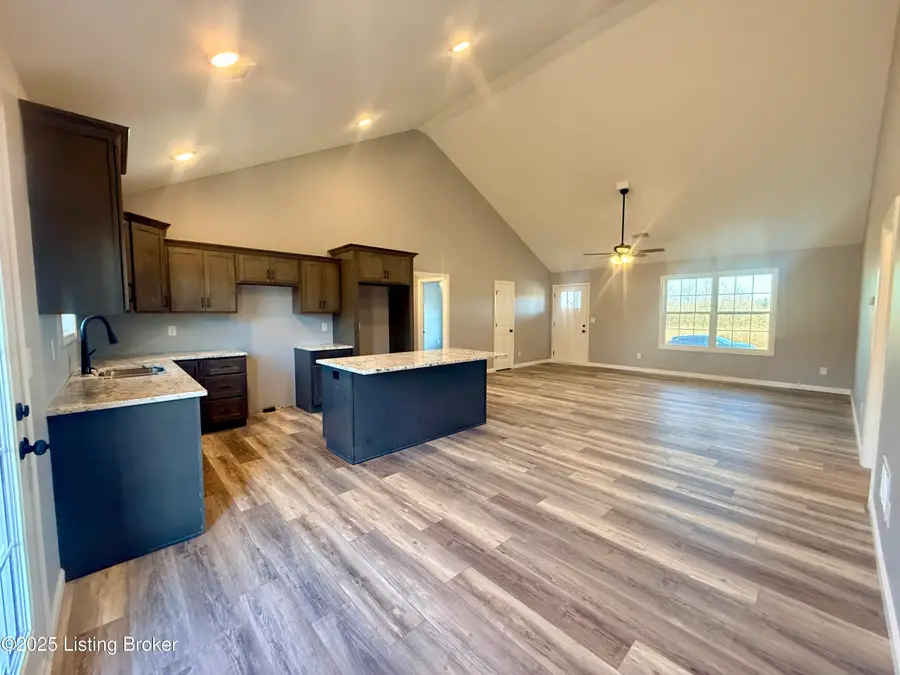 105 Indigo Ave, Bardstown, KY 40004 - Image #2