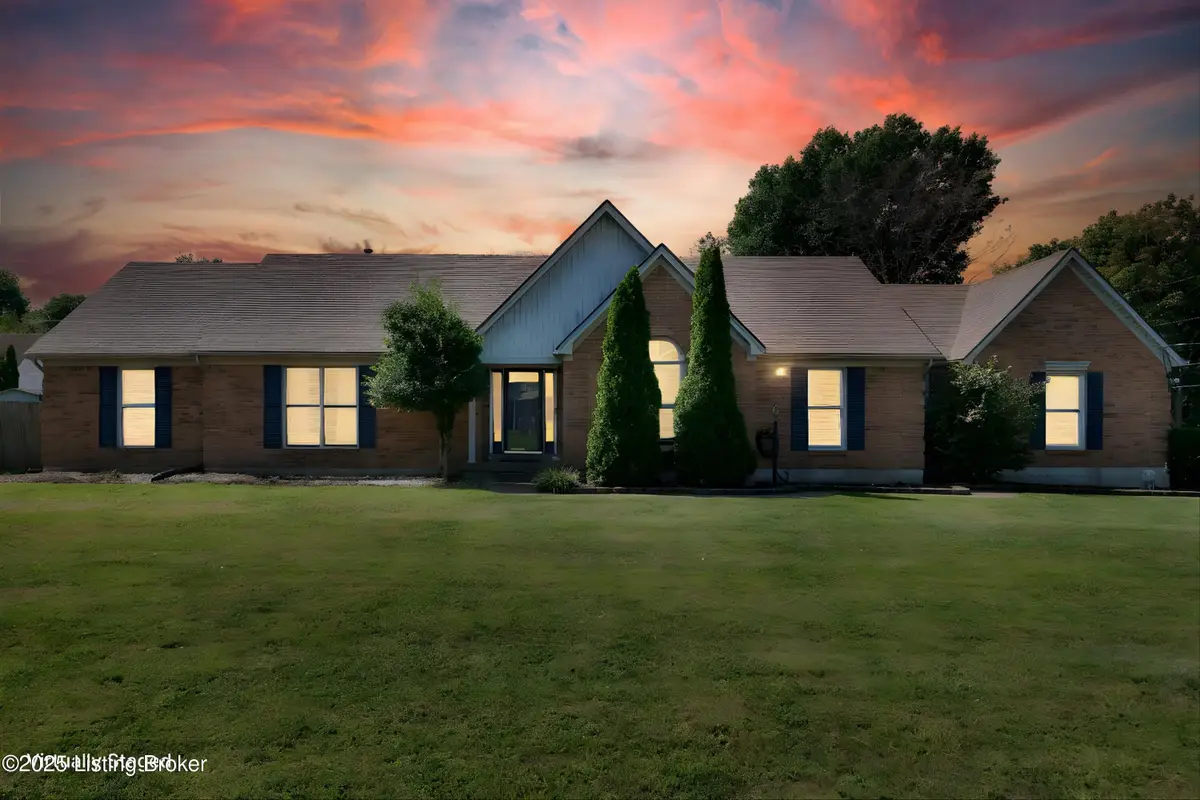 4807 Sussex Dr, Shepherdsville, KY 40165 - Image #1