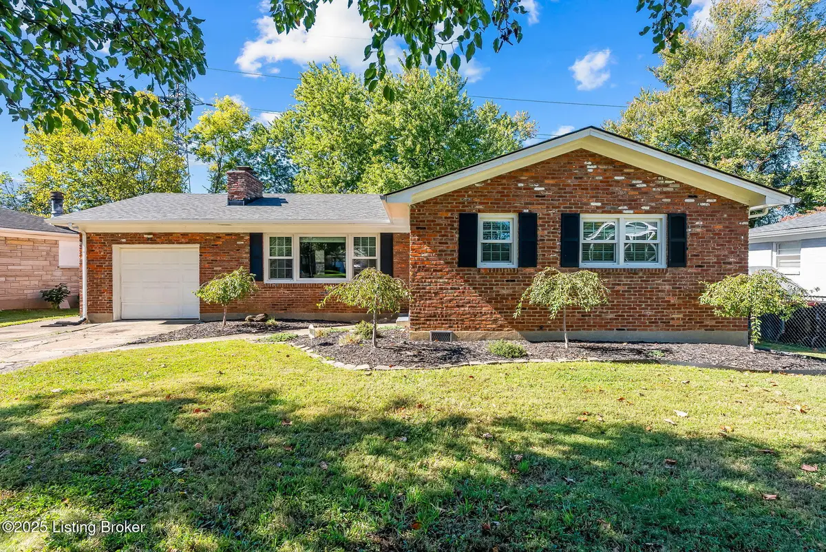 4003 Blossomwood Dr, Louisville, KY 40220 - Image #1
